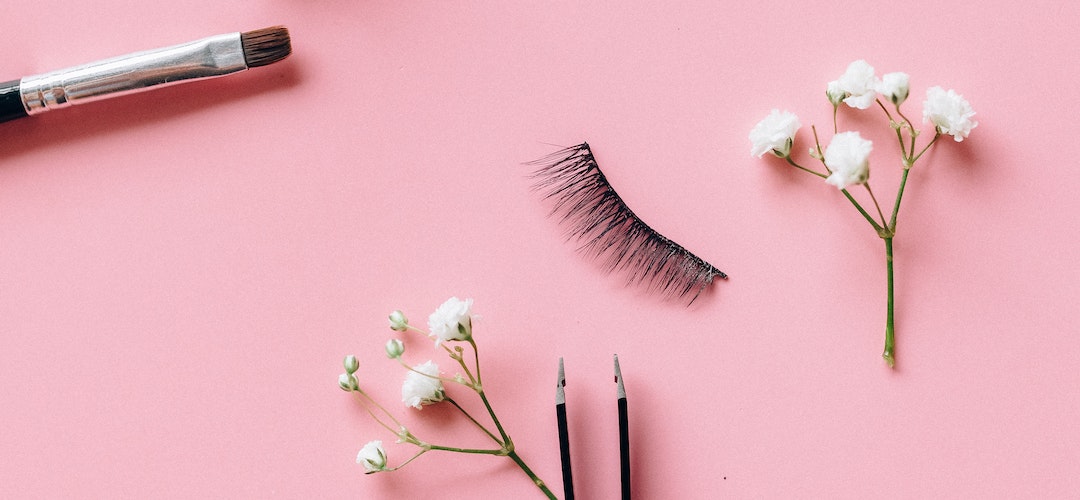 Here's How to Care for False Eyelashes Properly
